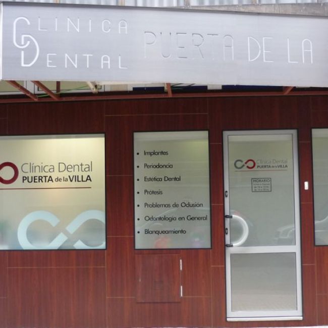 clínica dental con parking gratuito en Gijón